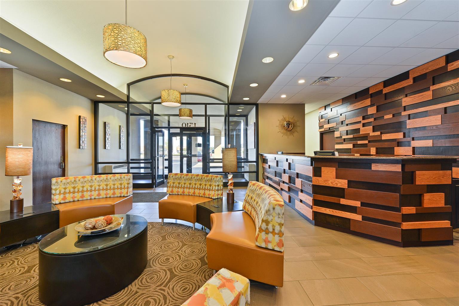 Revel Hotel Minot - Surestay Collection By Best Western Exterior photo